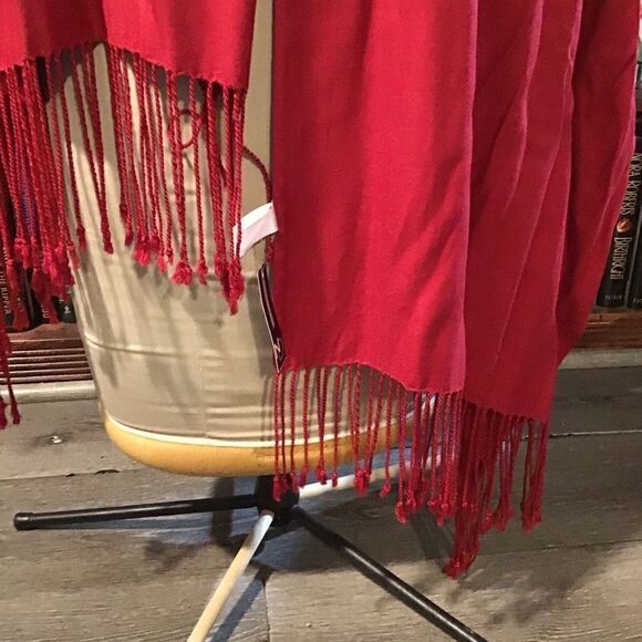 Petty red shawl with tassels by New Direction - Picture 2 of 3